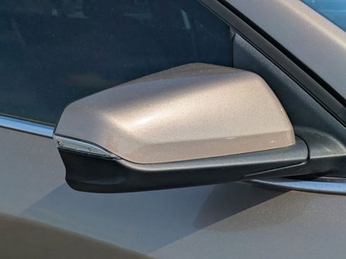 Used 2018 Chevrolet Equinox LT image 12