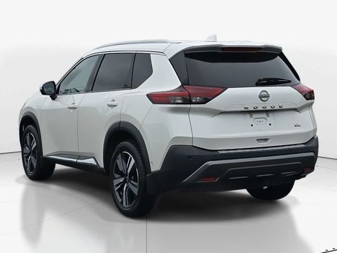 Used 2023 Nissan Rogue SL w/ SL Premium Package image 7