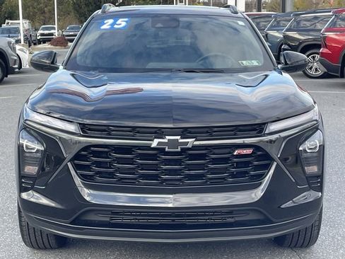 Certified 2025 Chevrolet Trax RS w/ Sunroof Package image 8