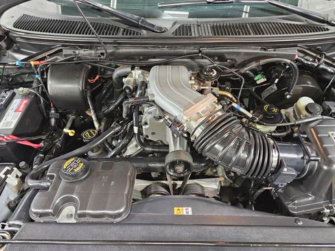 Used 2002 Ford F150 Harley-Davidson image 4