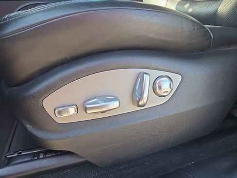 Used 2018 Porsche Macan Sport Edition AWD/4WD image 13