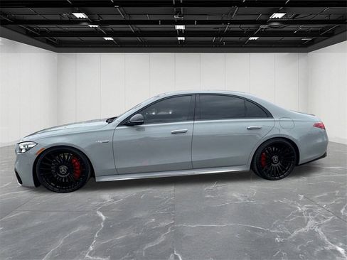 Used 2024 Mercedes-Benz S 63 AMG S image 2