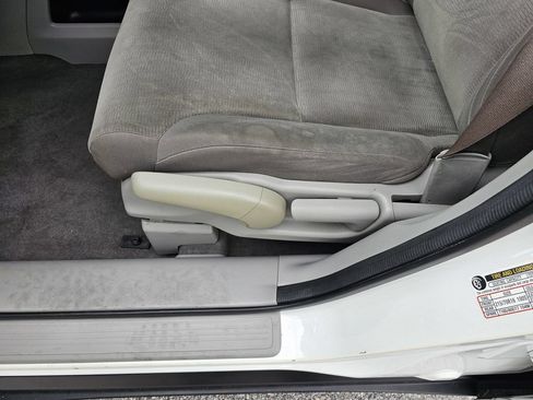 Used 2014 Honda CR-V LX image 17