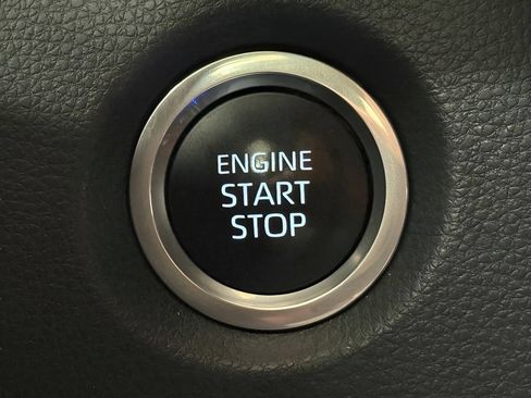 Used 2024 Toyota Corolla SE FWD image 24