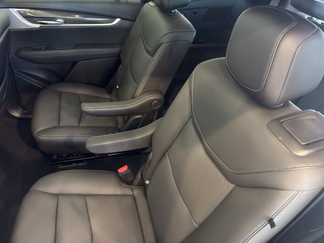 Certified 2024 Cadillac XT6 Sport w/ LPO, Onyx Lite Package AWD/4WD image 10