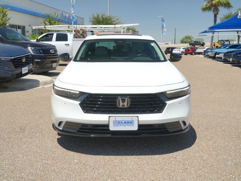 Used 2024 Honda Accord EX-L image 2