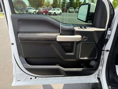 Used 2020 Ford F150 Lariat w/ Equipment Group 502A Luxury AWD/4WD image 17