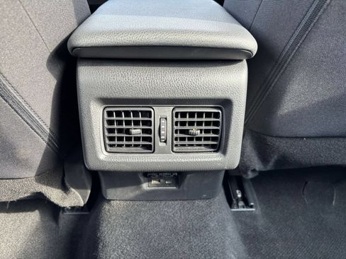 Used 2025 Toyota Camry LE FWD image 21