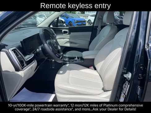 Certified 2025 Kia Sorento S w/ Panoramic Sunroof Package AWD/4WD image 22