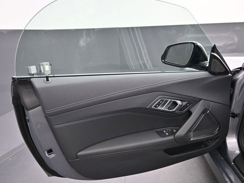 New 2026 BMW Z4 sDrive30i w/ Convenience Package image 5