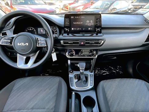 Certified 2023 Kia Seltos LX image 13