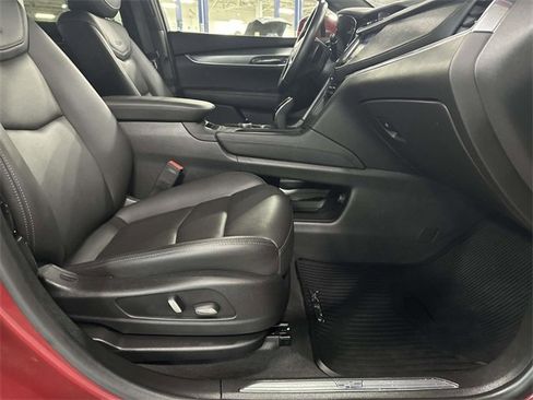 Used 2020 Cadillac XT5 Luxury image 18
