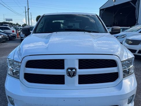 Used 2015 RAM 1500 Express RWD image 3
