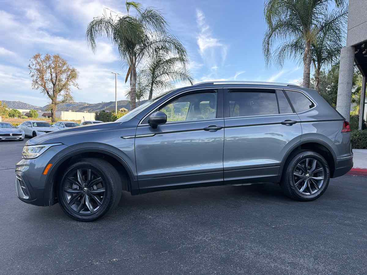 Used 2022 Volkswagen Tiguan SE FWD image 10