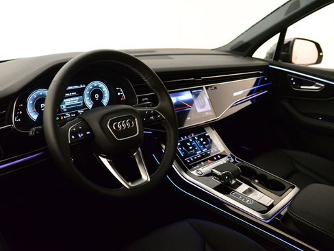 New 2026 Audi Q7 3.0T Premium Plus image 4