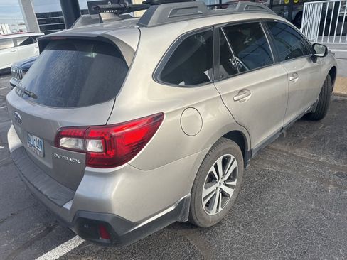 Used 2019 Subaru Outback 2.5i Limited image 4