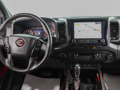 Used 2024 Nissan Frontier PRO-4X w/ Off-Road Protection Package image 18