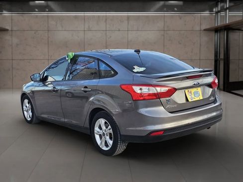 Used 2012 Ford Focus SE image 2