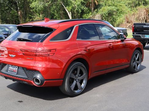 Used 2022 Genesis GV70 3.5T Sport w/ Sport Prestige Package AWD/4WD image 9