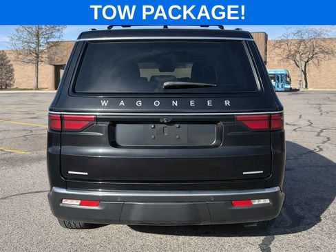 Used 2022 Jeep Wagoneer Series III w/ Premium Group I image 10