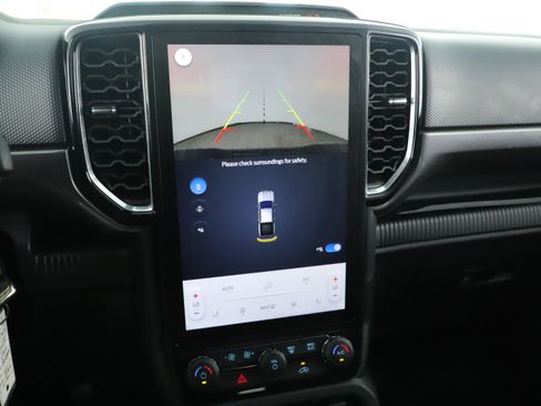 Certified 2025 Ford Ranger XLT w/ Equipment Group 301A High image 19