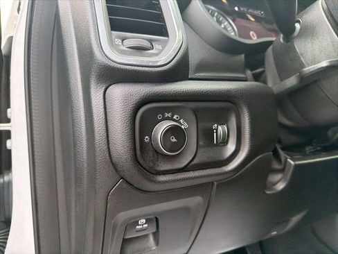 Used 2024 RAM 1500 Laramie AWD/4WD image 29