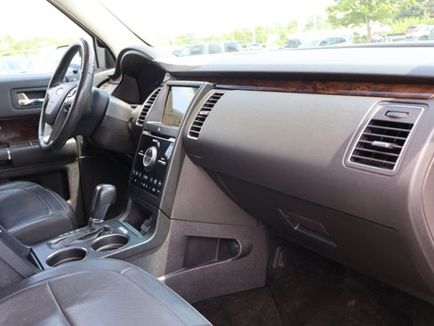 Used 2018 Ford Flex Limited AWD/4WD image 8