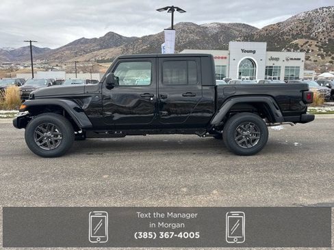 New 2026 Jeep Gladiator Sport image 7