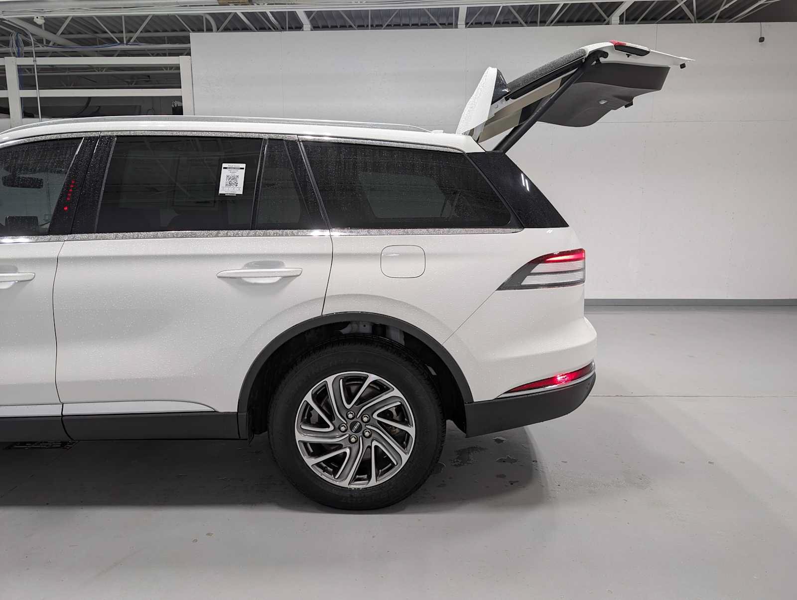 Used 2023 Lincoln Aviator AWD image 11