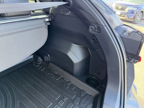 Used 2024 Subaru Crosstrek 2.5i Limited w/ Crosstrek Mirror Package image 14