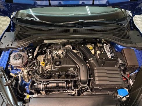 Certified 2022 Volkswagen Jetta SE image 38