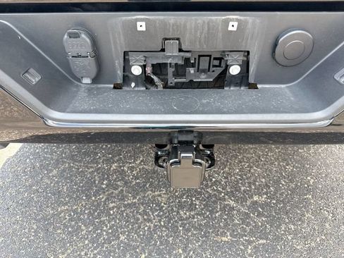 Used 2022 Chevrolet Silverado 1500 RST AWD/4WD image 9