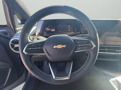 New 2026 Chevrolet Equinox EV LT w/ Convenience Package II AWD/4WD image 37