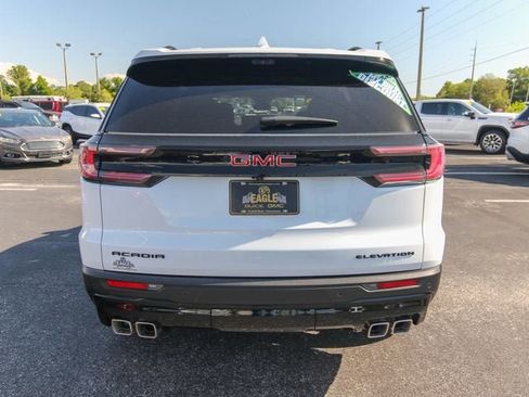 Used 2026 GMC Acadia Elevation w/ Black Edition FWD image 8