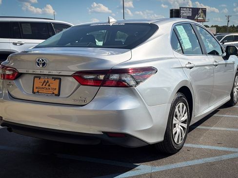 Used 2021 Toyota Camry LE FWD image 24