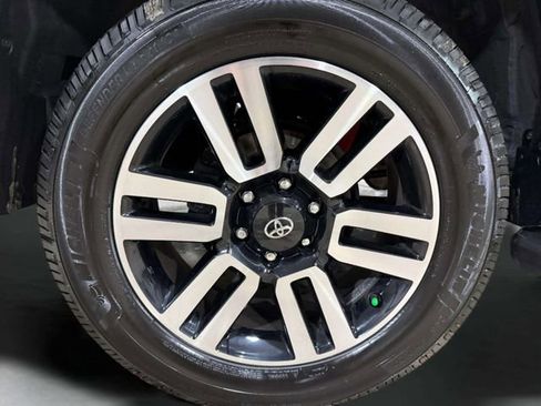 Used 2023 Toyota 4Runner Limited AWD/4WD image 35