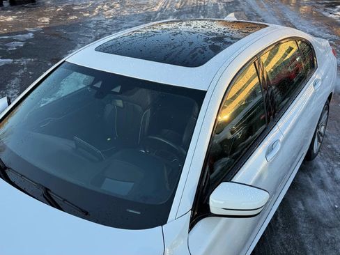 Used 2016 BMW 750i xDrive image 17