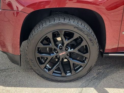 Used 2020 GMC Yukon Denali w/ Denali Premium Package AWD/4WD image 26