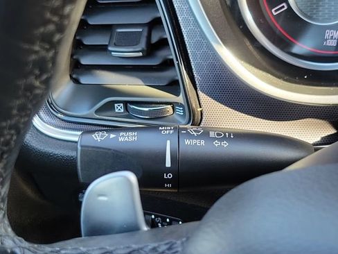 Used 2016 Dodge Challenger R/T Scat Pack w/ Leather Interior Group image 16