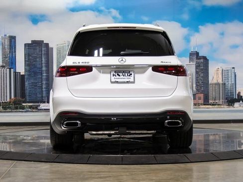 Used 2026 Mercedes-Benz GLS 450 4MATIC image 11