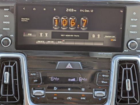 Used 2022 Kia Sorento SX image 18