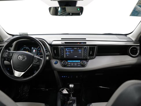 Used 2017 Toyota RAV4 Limited AWD/4WD image 13