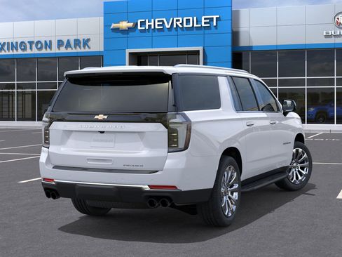 New 2026 Chevrolet Suburban Premier image 4