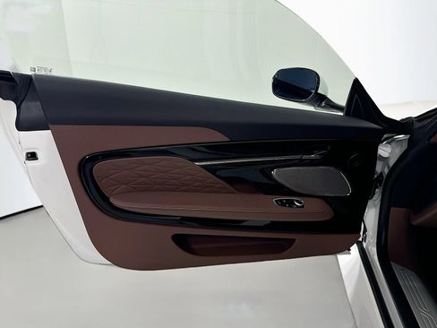 Used 2024 Aston Martin DB12 Coupe RWD image 15