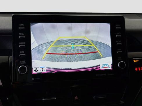 Used 2022 Toyota Camry XSE FWD image 19