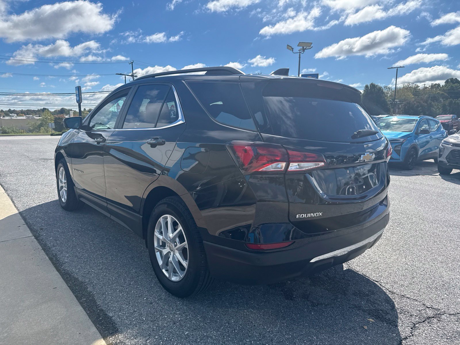 Used 2023 Chevrolet Equinox LT FWD image 7