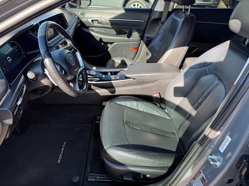 Used 2020 Hyundai Sonata Limited image 17