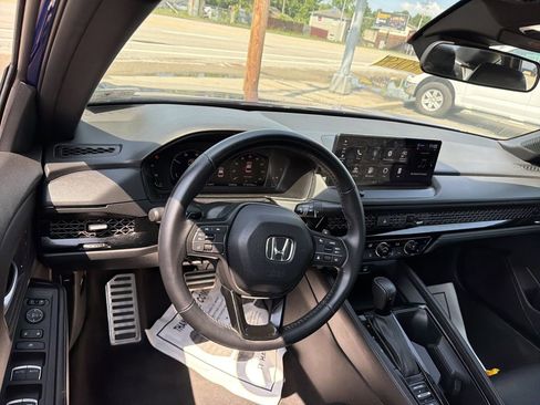 Used 2024 Honda Accord Sport image 15