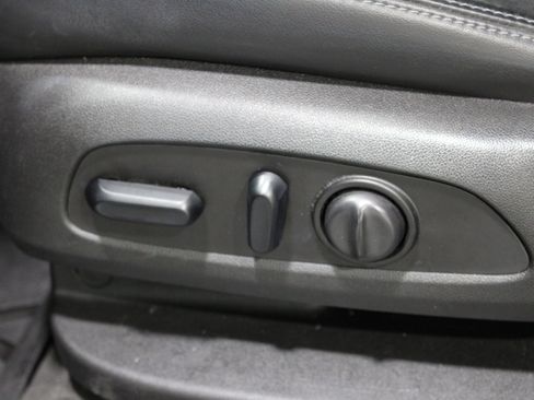 Used 2019 Buick Enclave Avenir w/ Avenir Technology Package FWD image 5