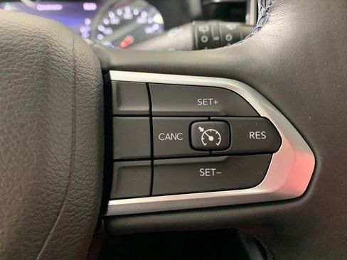 Used 2022 Jeep Compass Latitude w/ Convenience Group image 18